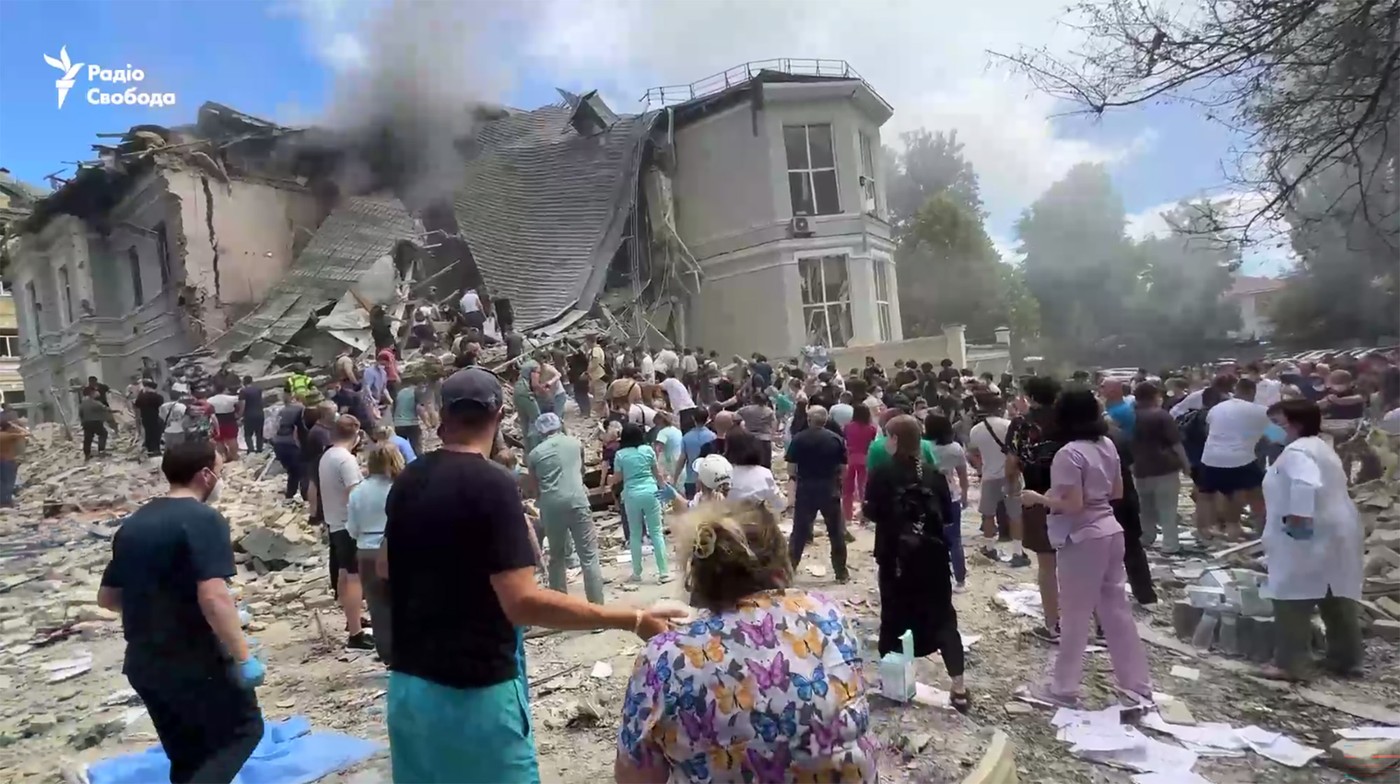 „Spitalul de copii din Kiev, lovit direct de o rachetă rusească”, afirmă ONU. Momentul în care proiectilul lovește clădirea