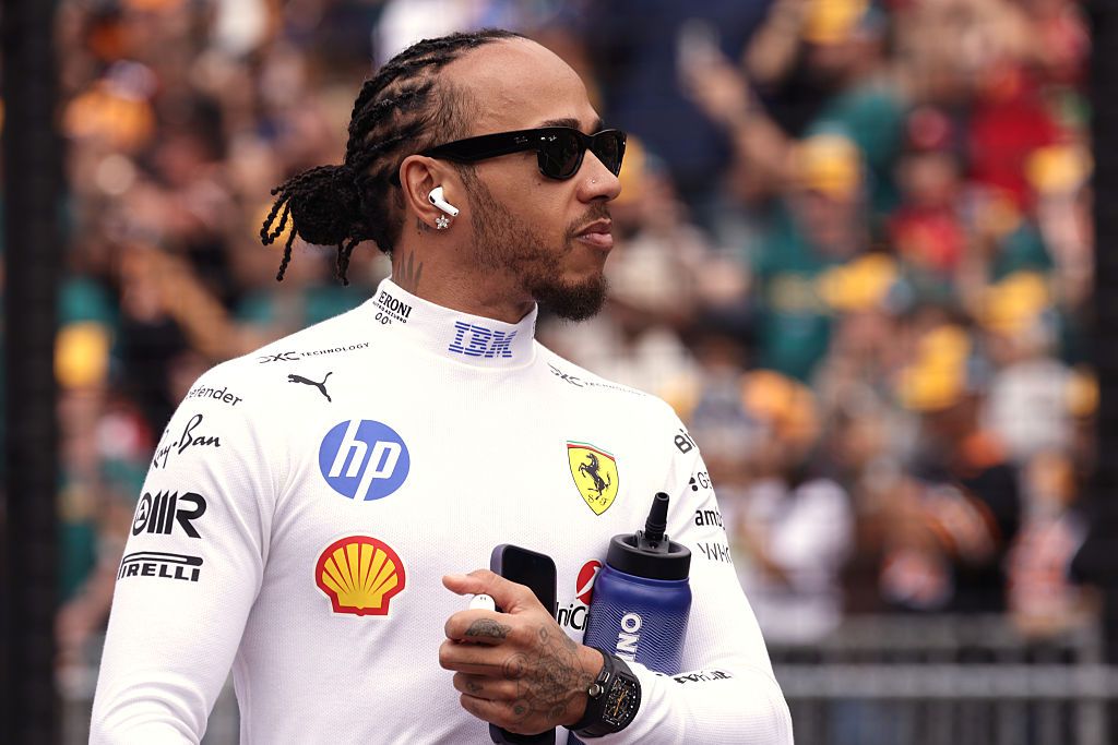 „Tényleg készítenem kell még egy filmet” – ezért marad le az Oscar-gáláról Lewis Hamilton