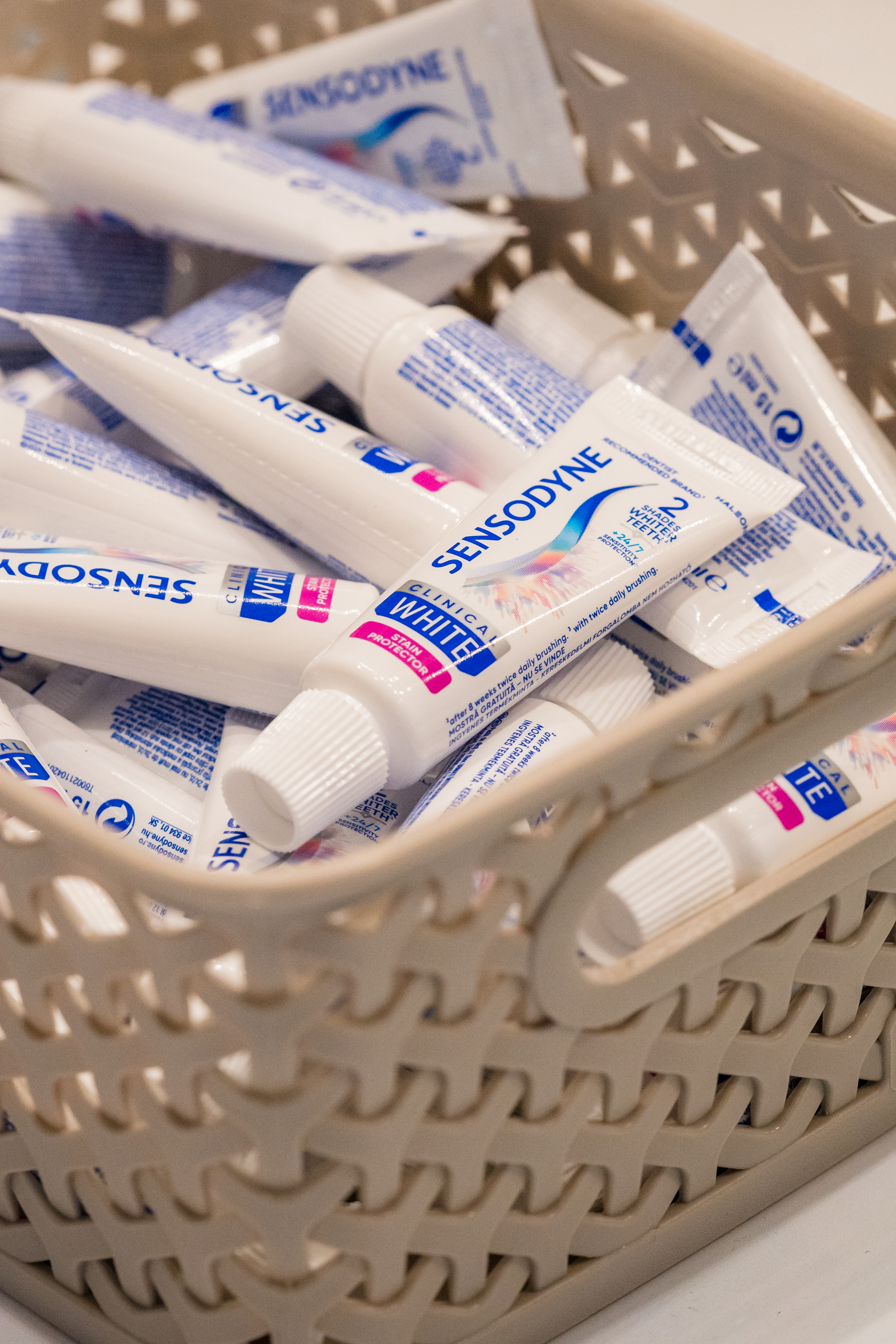 #fărăfiltre. Doar zâmbete reale: o campanie Sensodyne despre conexiune, emoție și curajul de a zâmbi sincer