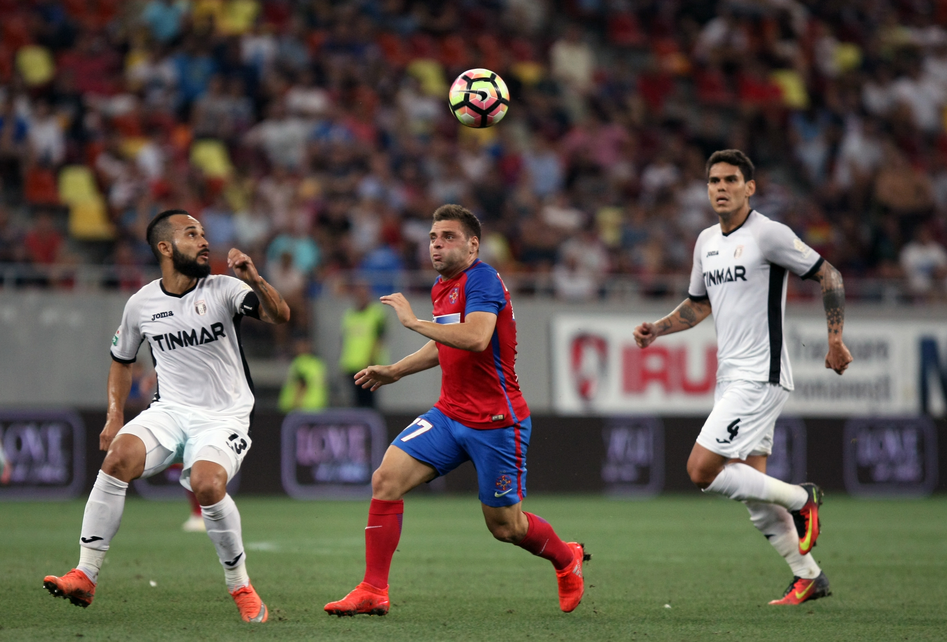 Liga 1, Etapa a 7-a. Steaua - Astra 1-0. GOLdrin a decis jocul, dintr-o lovitură liberă! Junior Morais, eliminat în final! Meciul s-a încheiat cu îmbrânceli/ VIDEO&FOTO