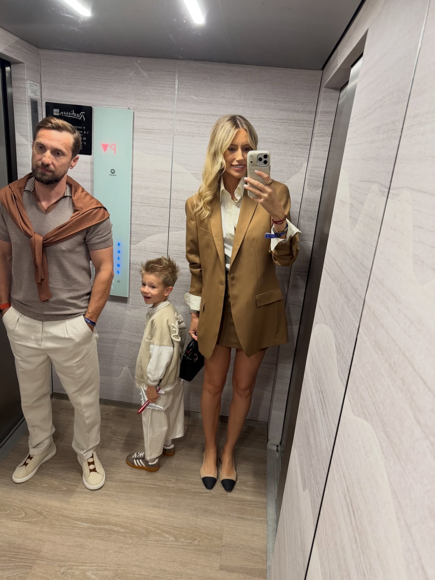 Dani Oțil și Gabriela Prisăcariu, imagini de familie