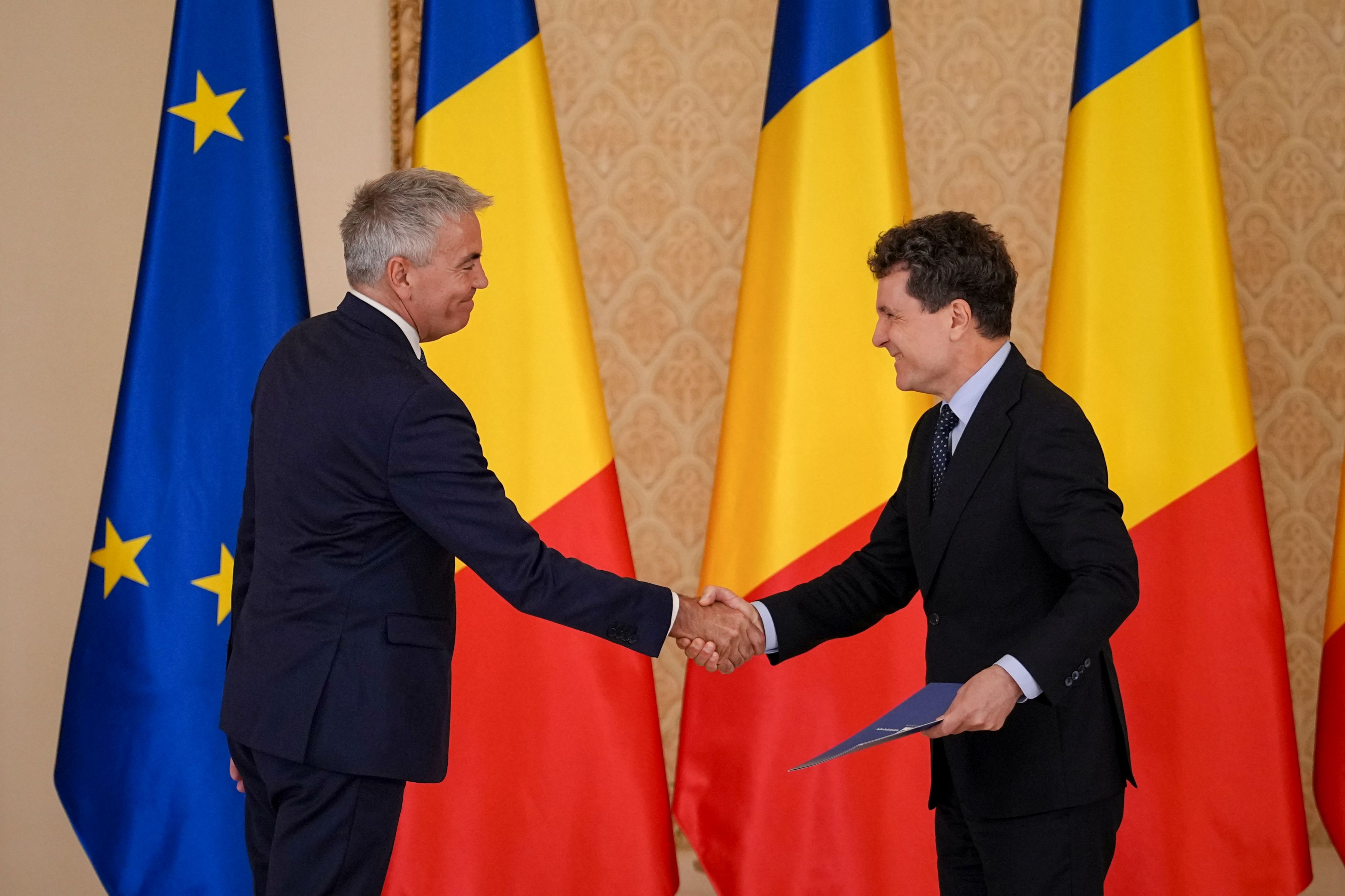 Cine este Dragoș Anastasiu, vicepremierul supranumit „Elon Musk de România”. De la „Arena Leilor”, în Guvern