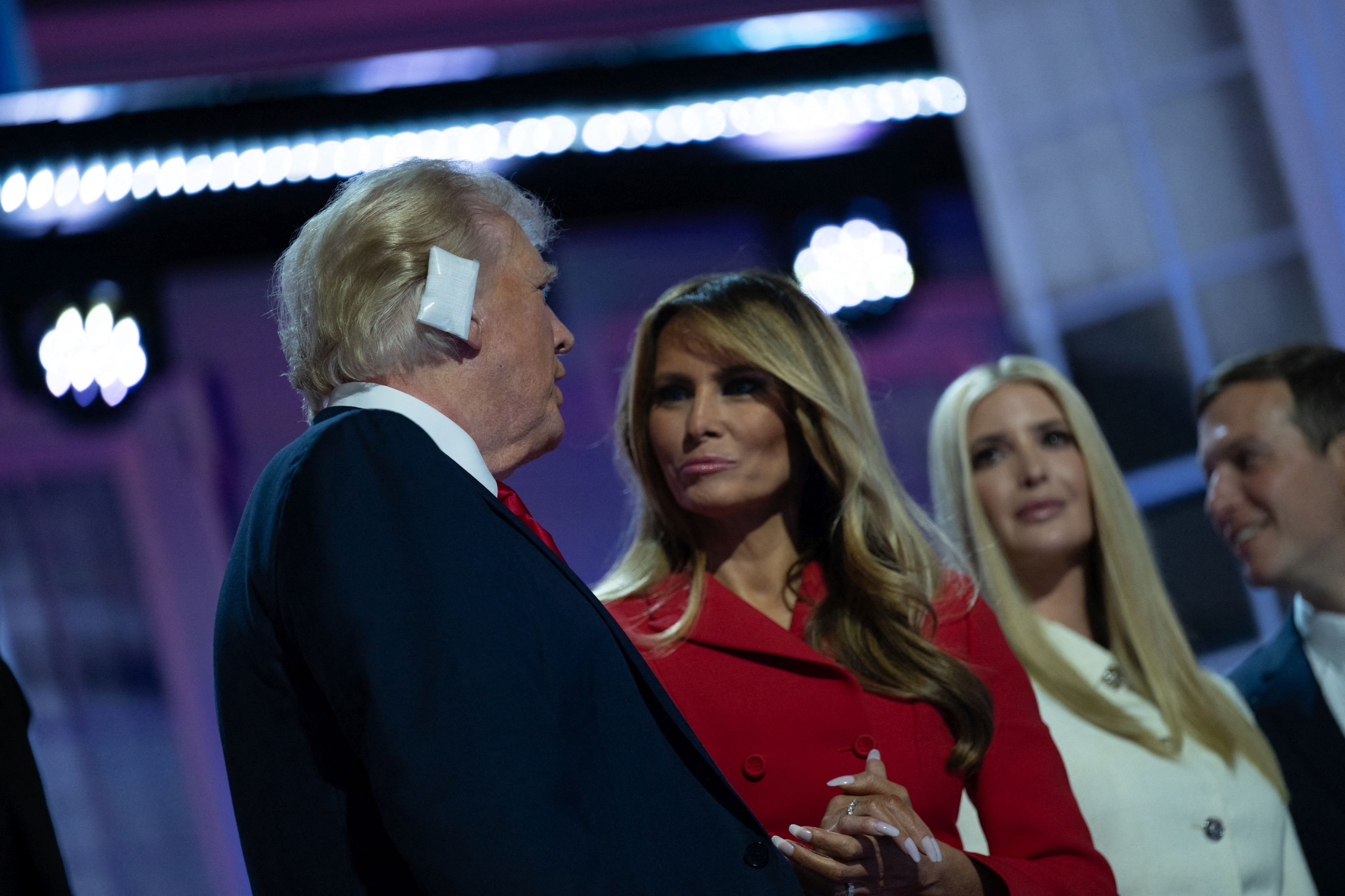 Melania, apariție strălucitoare la discursul lui Trump: „Arăta mai degrabă ca și cum ar defila pe un podium. Face doar ce vrea ea”