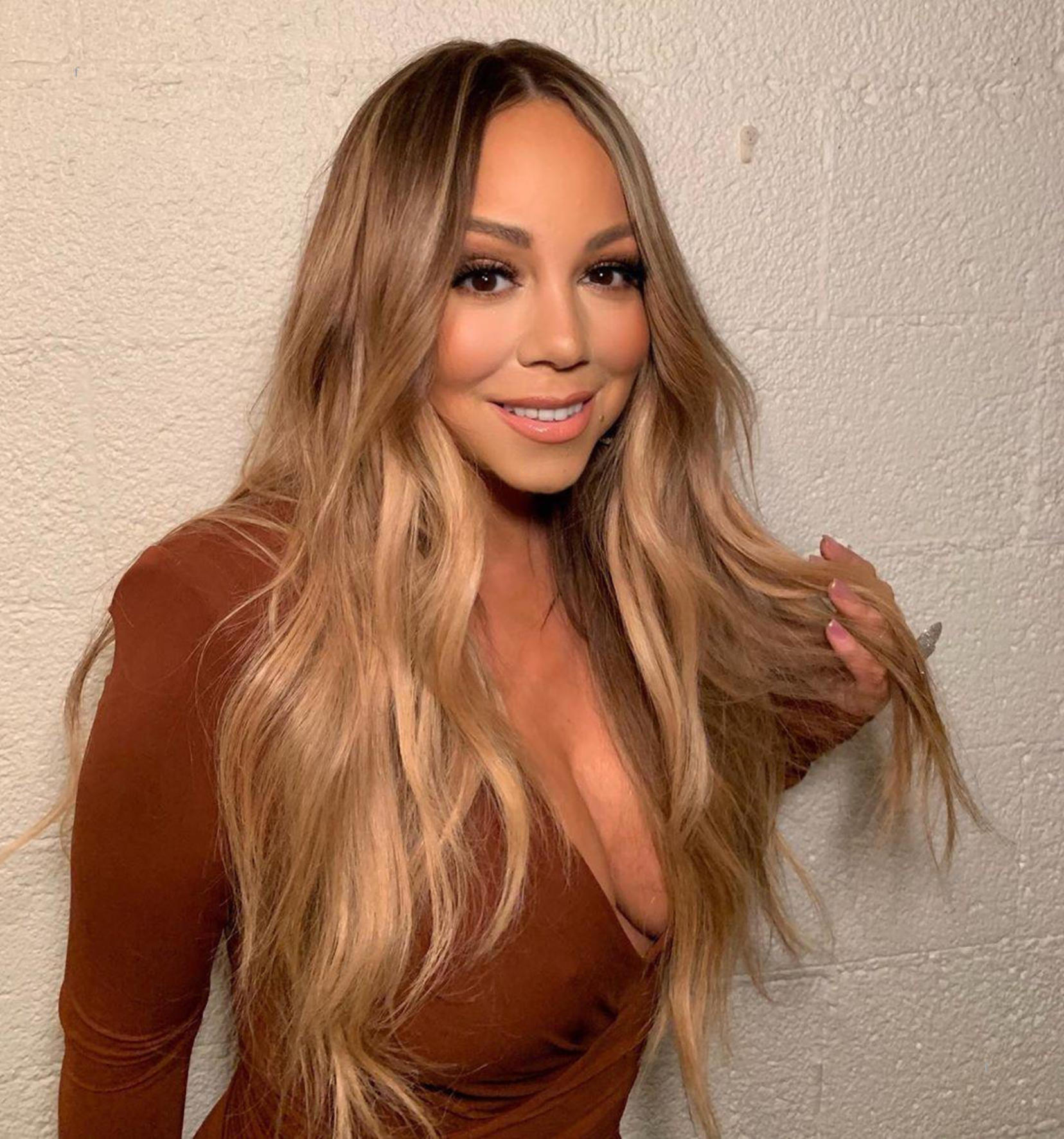 Mariah Carey și iubitul tinerel s-au despărțit după 7 ani de relație: „El își dorește o familie”. Bryan Tanaka e cu 14 ani mai tânăr decât artista