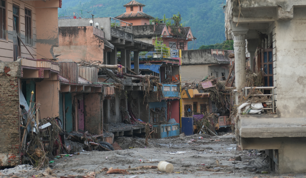 Bilanțul dezastrului din Nepal a crescut la 579 de morți. Imagini dramatice cu clădiri înghițite de noroi și operațiuni contracronometru de salvare