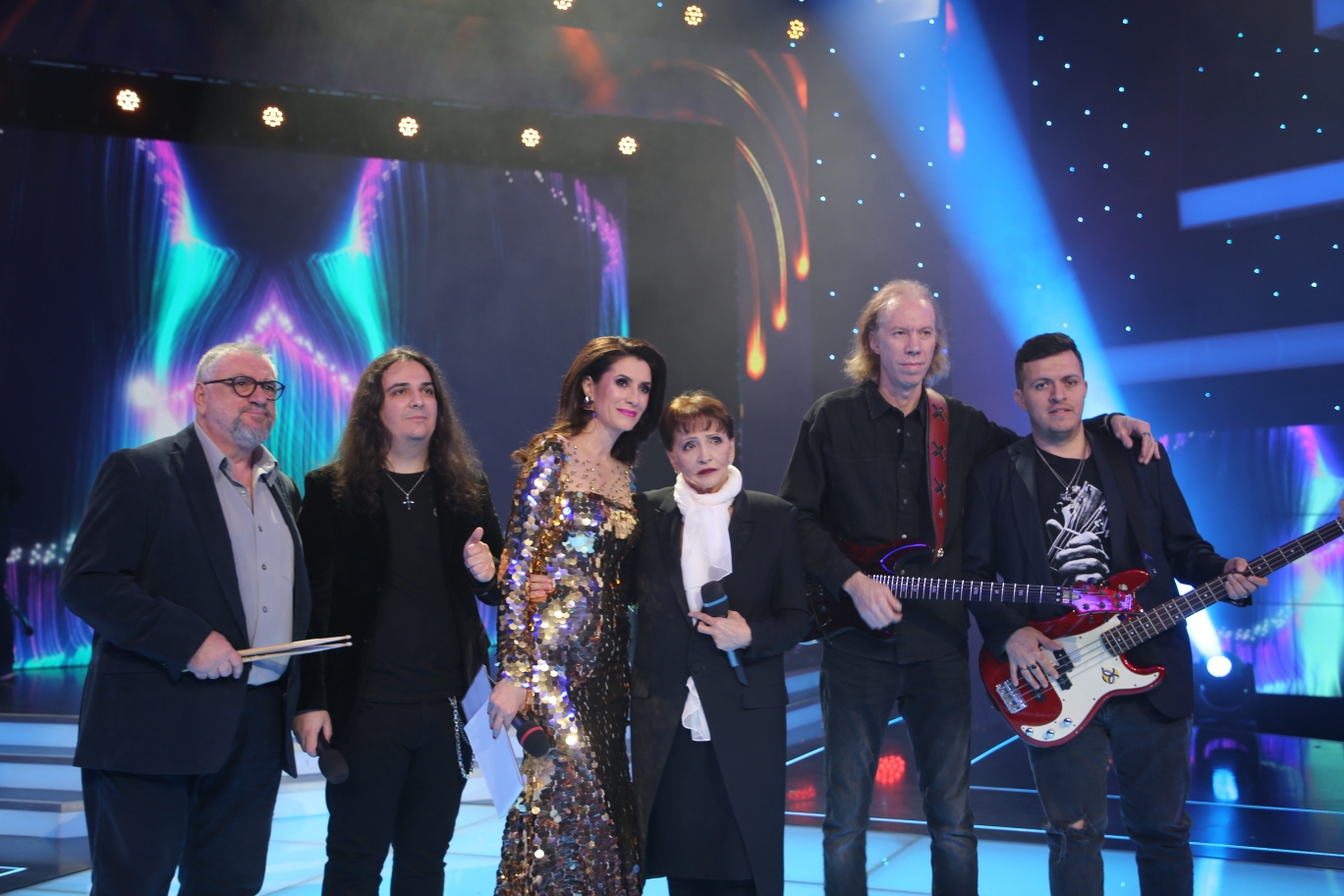 Revelionul 2024 la TVR 1. Iuliana Tudor va prezenta gala „Omul Anului”, iar apoi va fi difuzat concertul „Armâna mea”, al Elenei Gheorghe