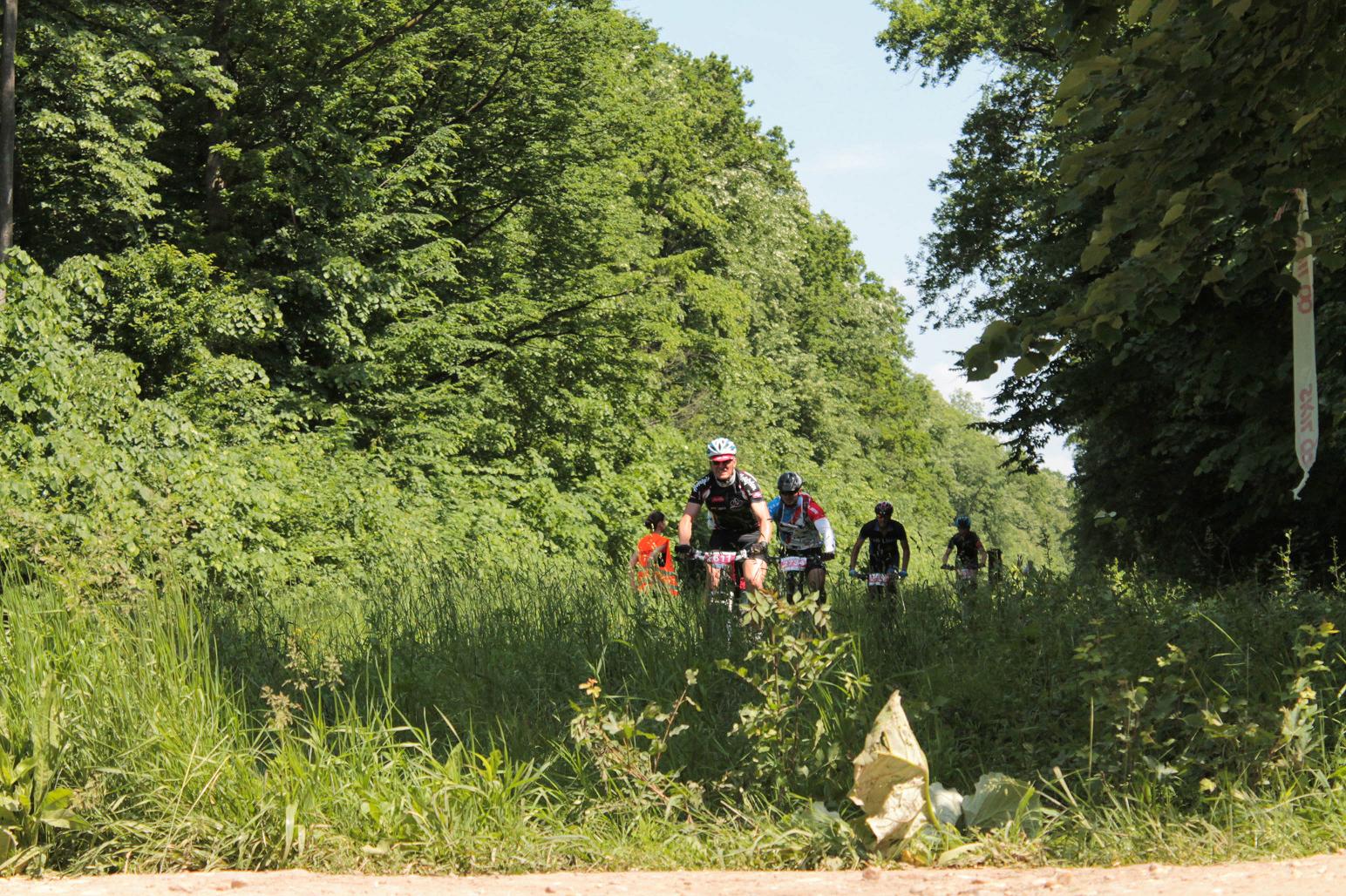 ”La Broaște 2015”, cursa de ciclism pentru amatori cu unul dintre cele mai frumoase trasee de MTB pe care ați pedalat vreodată
