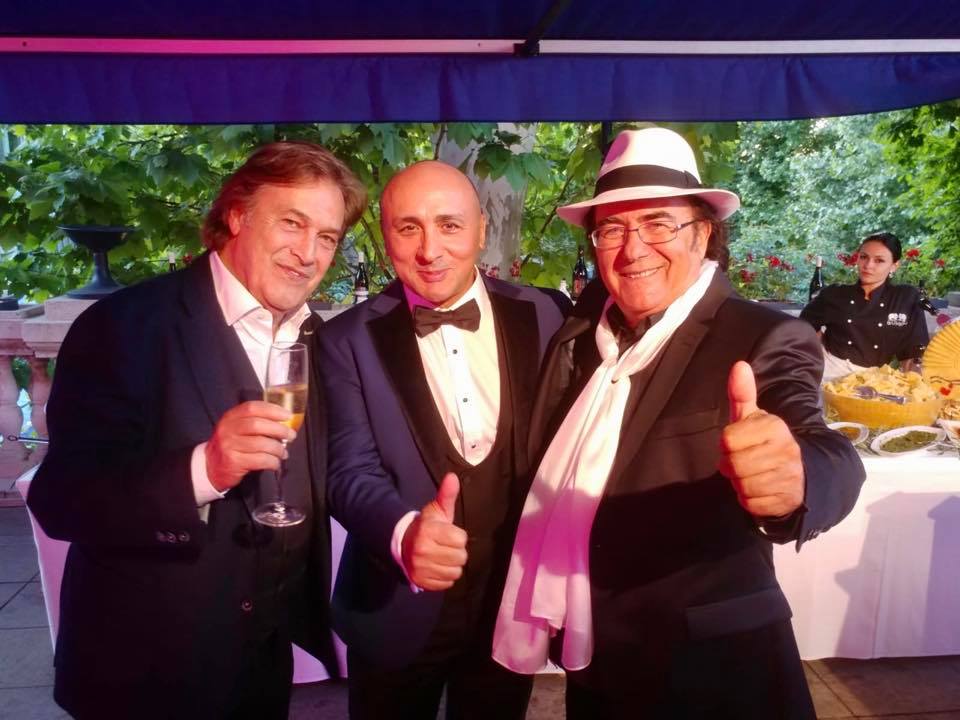 Irina, ex-Asia, și-a botezat fetița. Artiști de renume au întreținut atmosfera la petrecere | FOTO