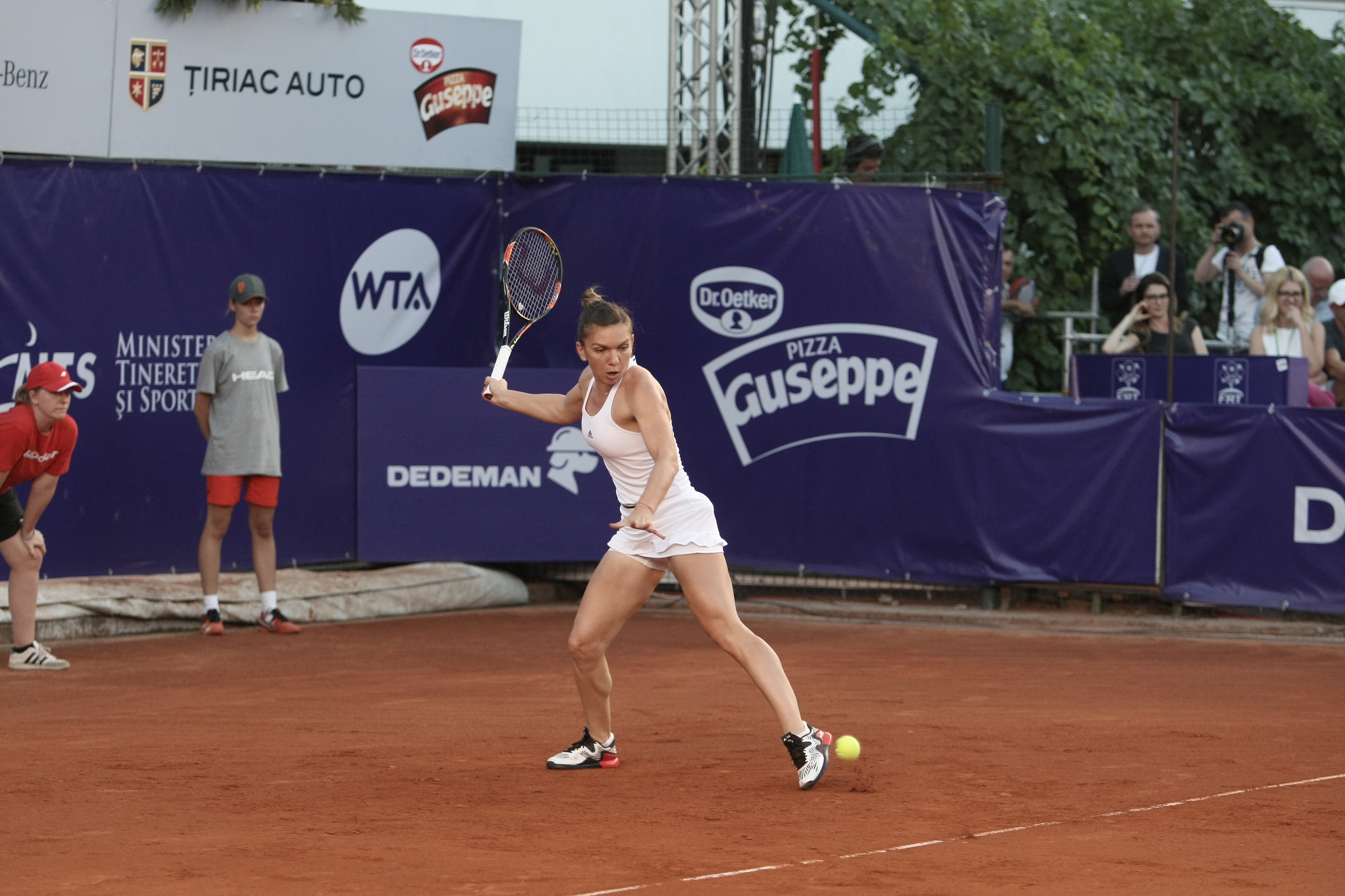 Openul de tenis al României. Cele mai spectaculoase instantanee surprinse la meciul Simonei Halep / GALERIE FOTO