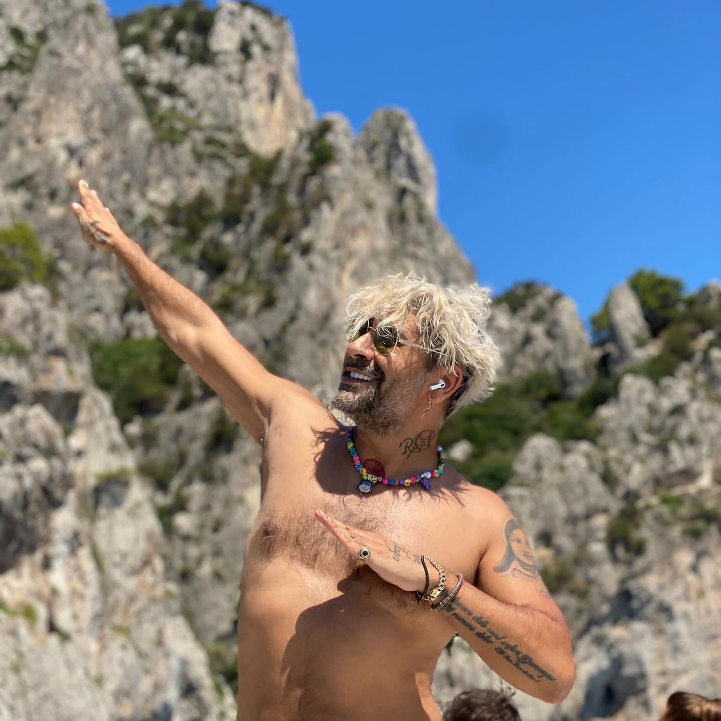 Misha a reacționat după ce Connect-R a recunoscut că a înșelat-o. „Va avea de așteptat mult și bine”