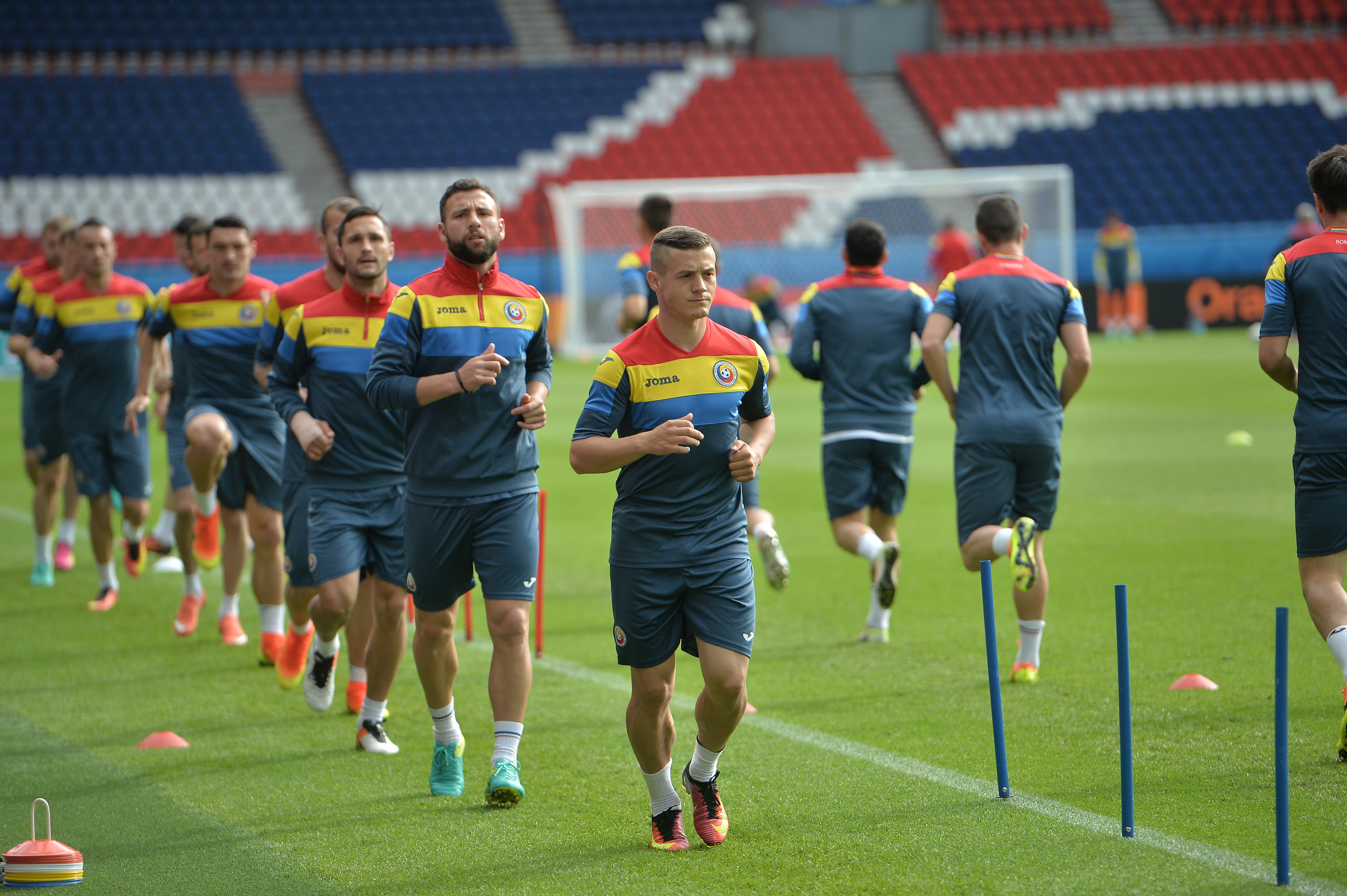 România - Elveția 1-1. Leșin după pauză! Stancu a deschis scorul din penalty, Mehmedi e egalat. Ne-am calificat la decisivul cu Albania!/ BLOG&FOTO&VIDEO