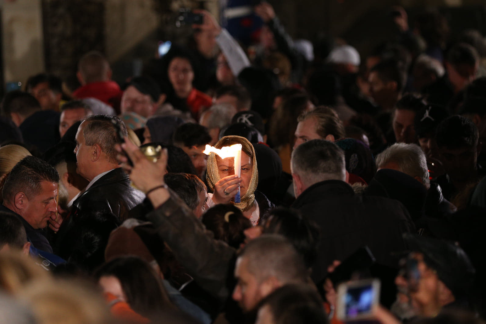 IMAGINI de la Patriarhie | Hristos a înviat! Milioane de credincioși au participat la slujba de Înviere, în toate bisericile din țară
