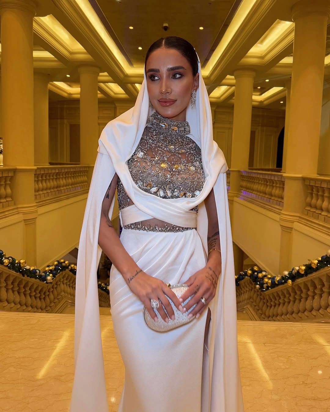 Cum a apărut Adelina Pestrițu îmbrăcată de Anul Nou. Imagini cu rochia spectaculoasă, special creată pentru ea