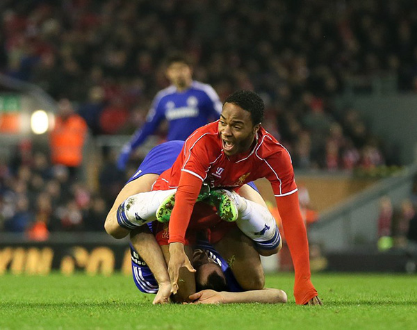 Fotbaliști celebri care au fost surprinși în ipostaze indecente | GALERIE FOTO