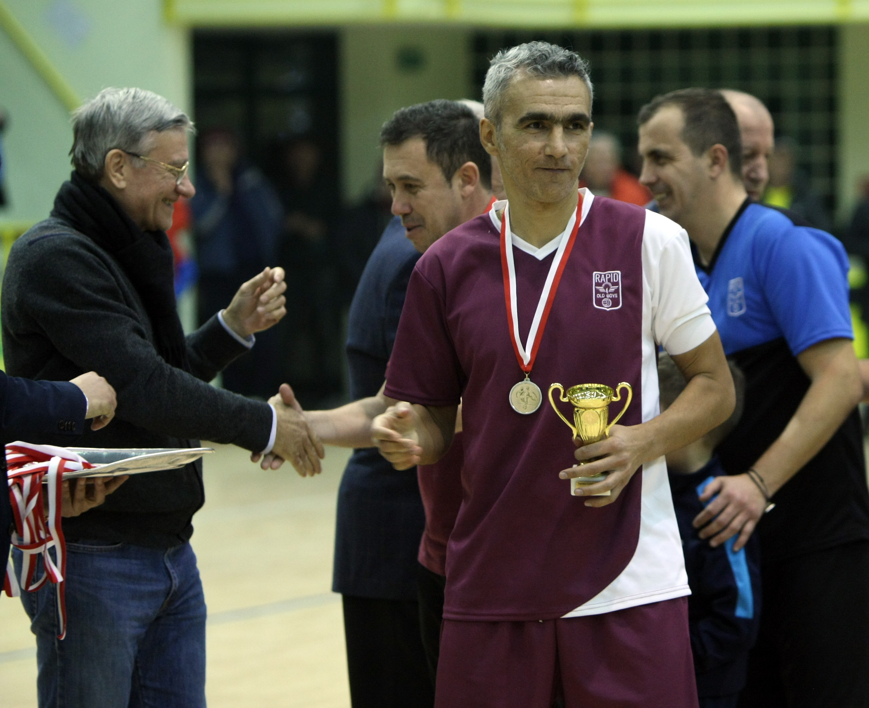 Echipa de old-boys Progresul București a câștigat ”Cupa Campionilor”, după o finală cu Steaua / GALERIE FOTO