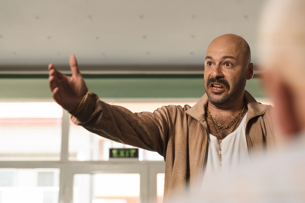 Constantin Dogioiu joacă în „Groapa”, după succesul din serialul „Clanul”. Actorul anunță: „În paralel, îmi pregătesc debutul regizoral”