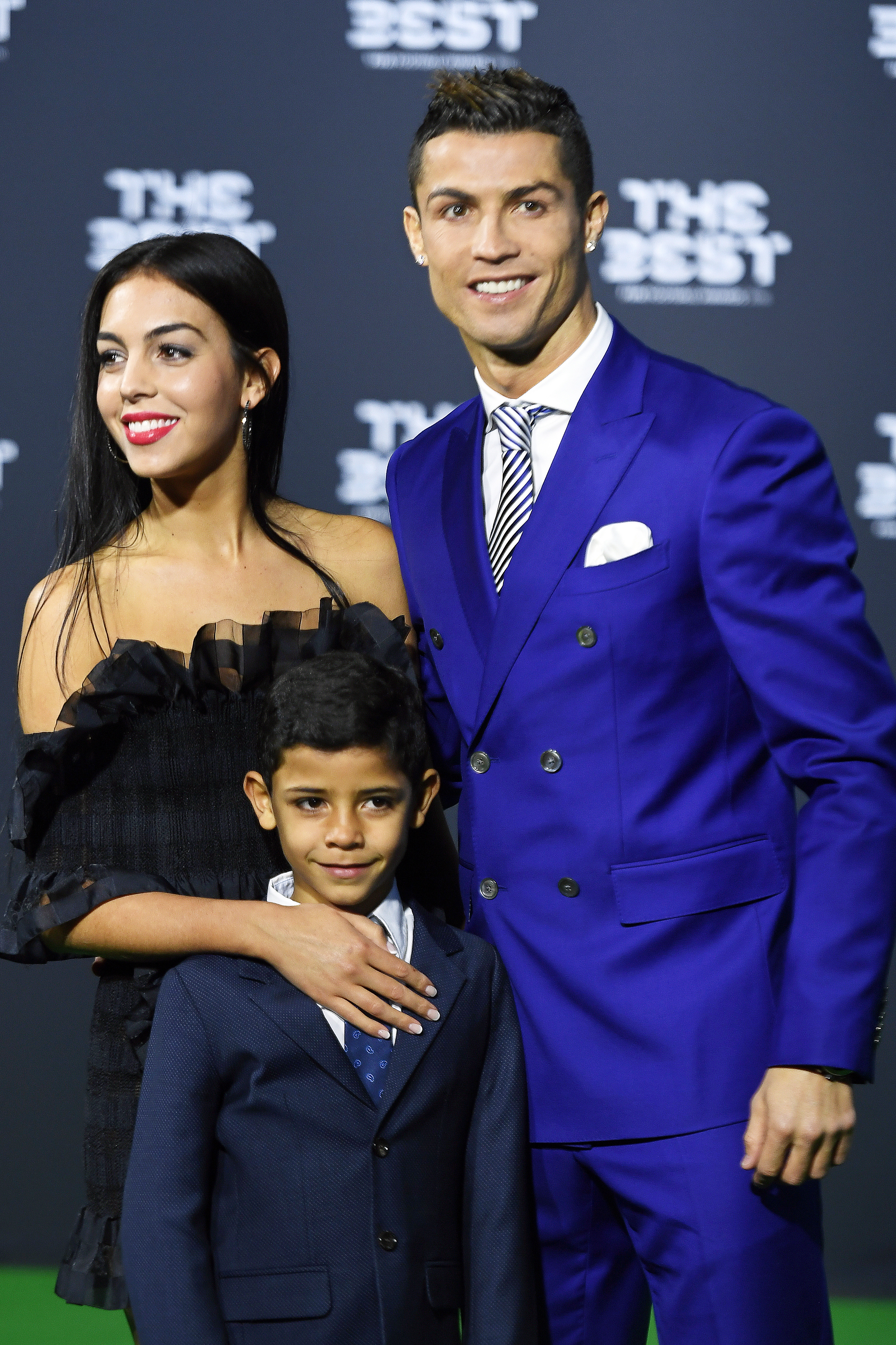 Gala ”The Best FIFA Football Awards 2016” . Cristiano Ronaldo a luat premiul cel mare și a râs de rivalii de la Barcelona | GALERIE FOTO