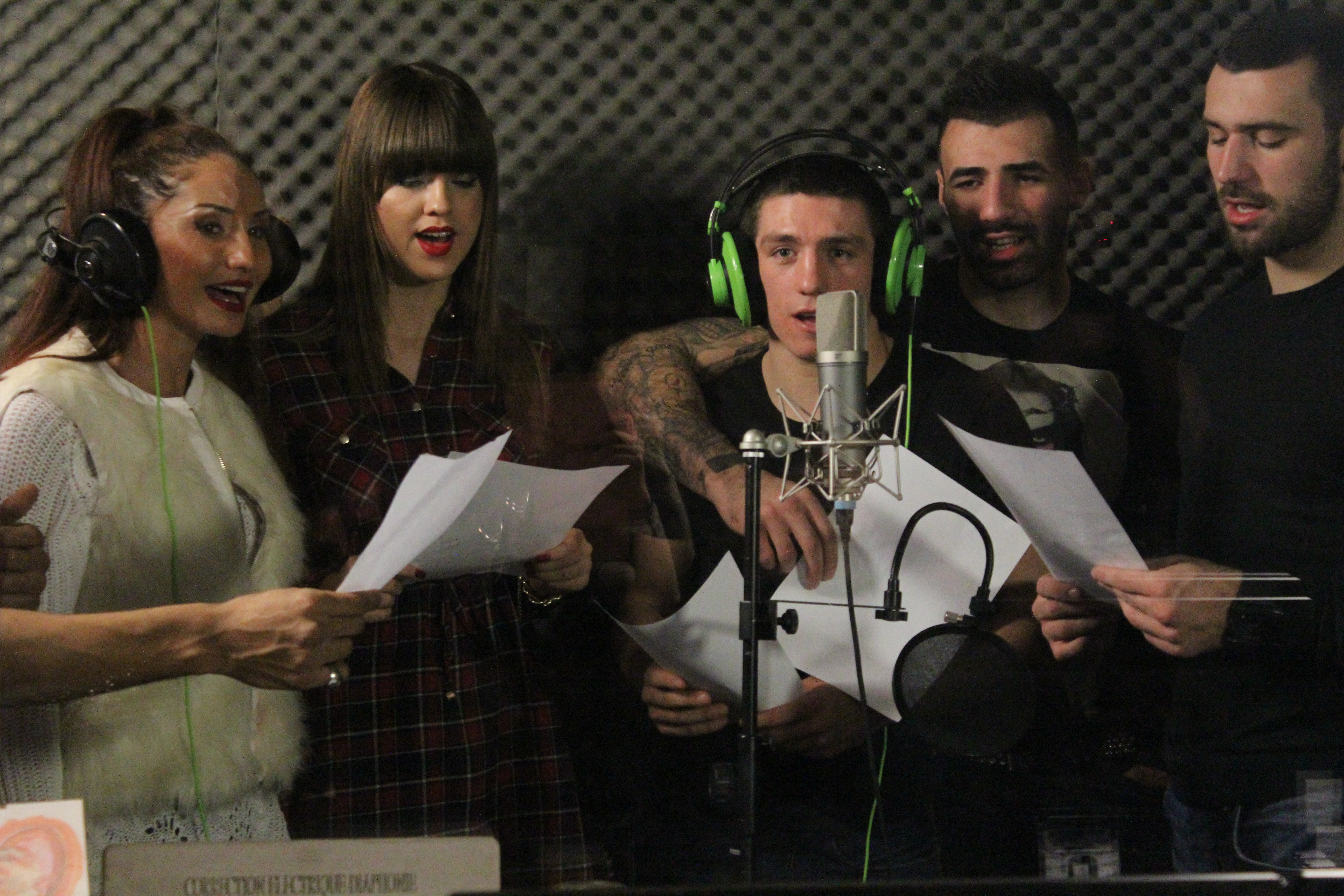 EXCLUSIV / Primiți cu colindul? Luptătorii Superkombat au intrat în studio! GALERIE FOTO&VIDEO
