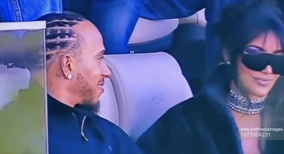 Cum au fost surprinși Lewis Hamilton și Kim Kardashian la Super Bowl 2026. S-a zvonit că formează cel mai nou cuplu
