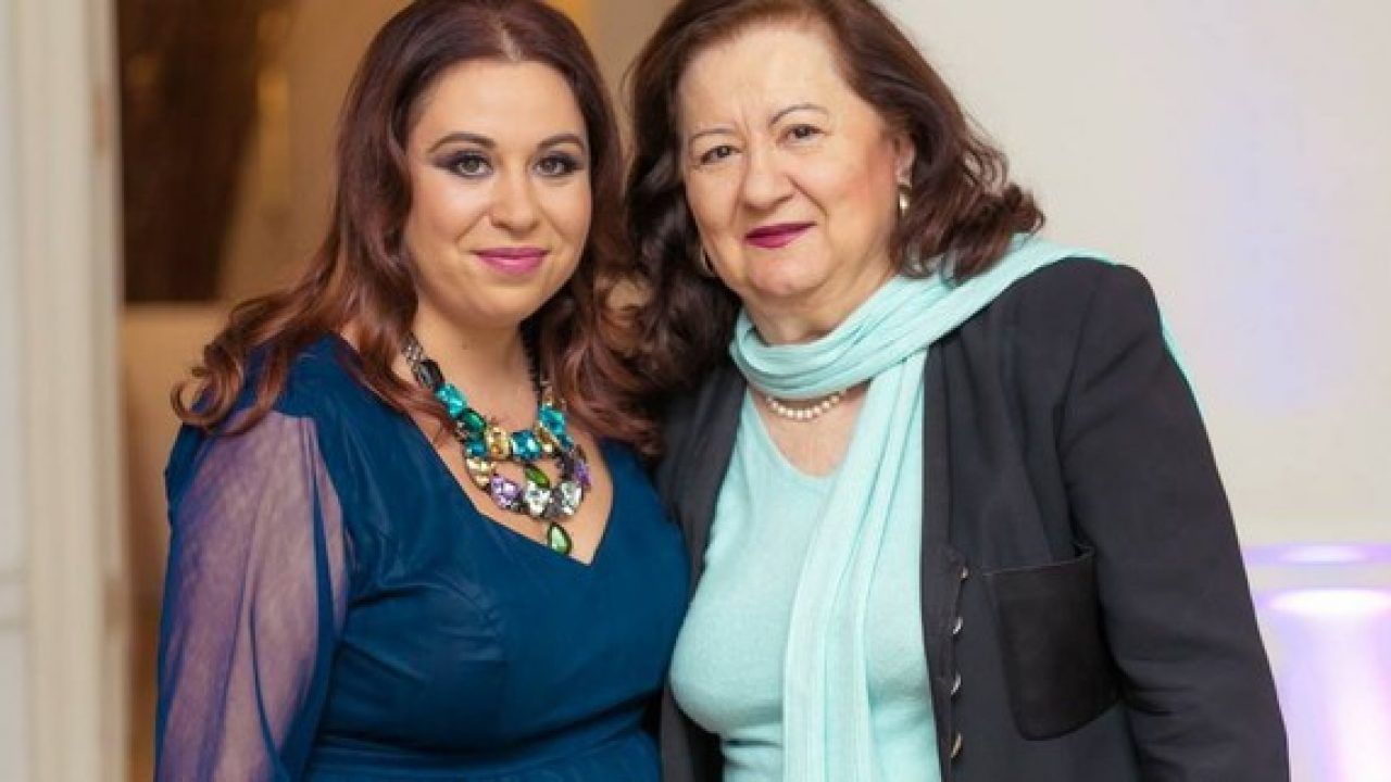 Motivul pentru care Oana Roman și-a dus mama la azil. Câți bani plătește lunar pentru îngrijirea Mioarei: „Costă foarte mult, din păcate”