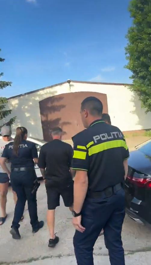 Laurențiu Reghecampf a mers cu poliția peste Anamaria Prodan. Ce acuzații îi aduce și primele declarații ale impresarei: „M-au sunat vecinii” VIDEO