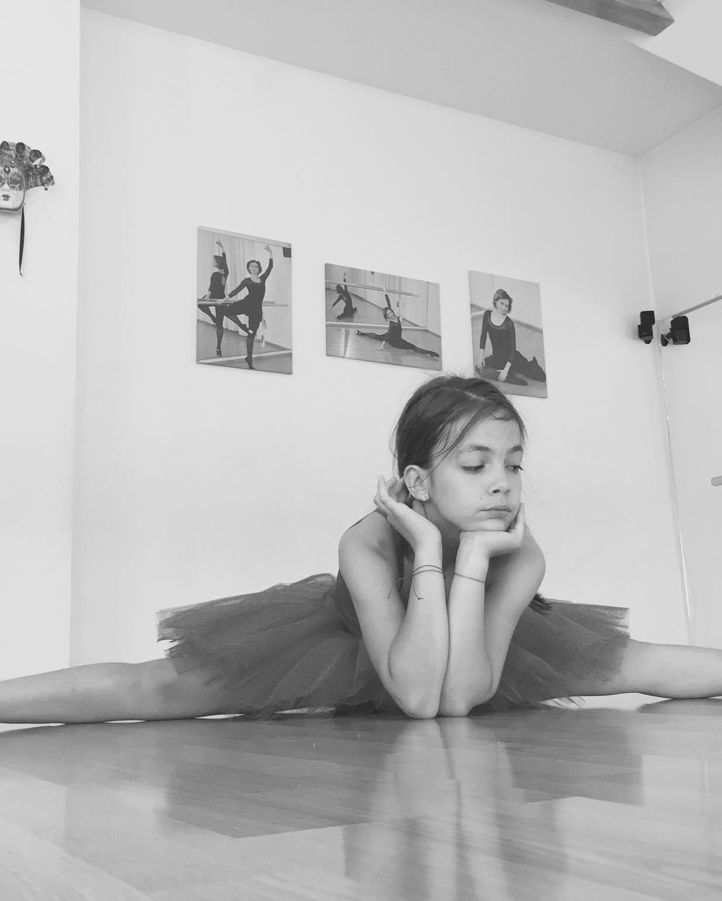 Fiica Roxanei Ciuhulescu a împlinit 17 ani. Imagini rare cu Ana Cleopatra. „Mi-ai colorat tinerețea cu zâmbetul tău ștrengar”