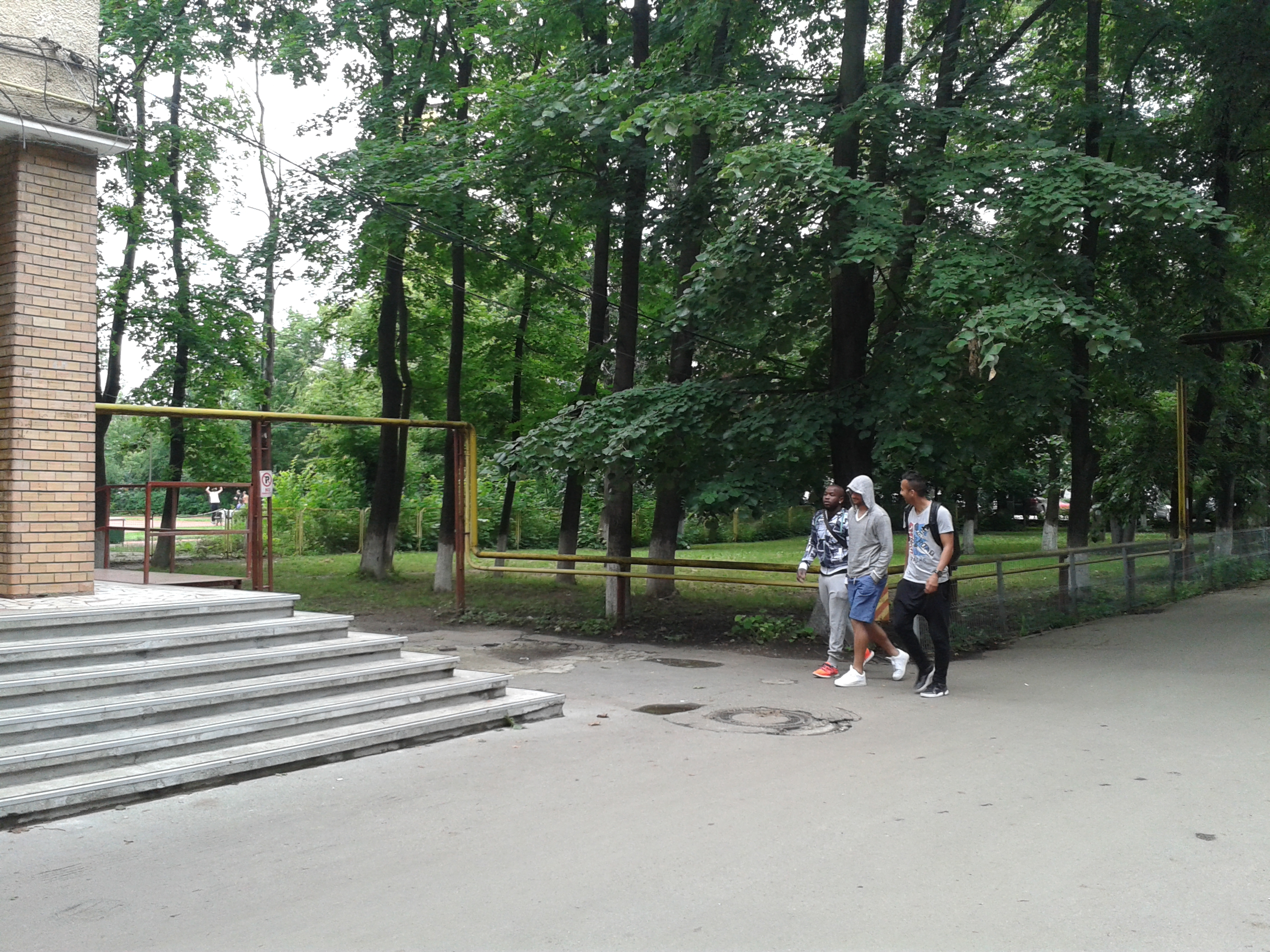 FOTO / ”Lupii” și-au testat inima, starul Adi Mutu a venit cu o super-mașină