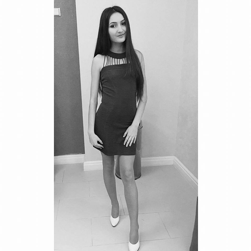 VIDEO/Miss România fără botox și tatuaje. Elvira Bolovan are 17 ani și vrea să fie soprană
