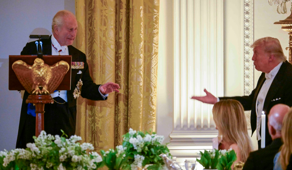 „Dacă nu eram noi, vorbeați franceza”. Schimbul de ironii dintre regele Charles și Donald Trump