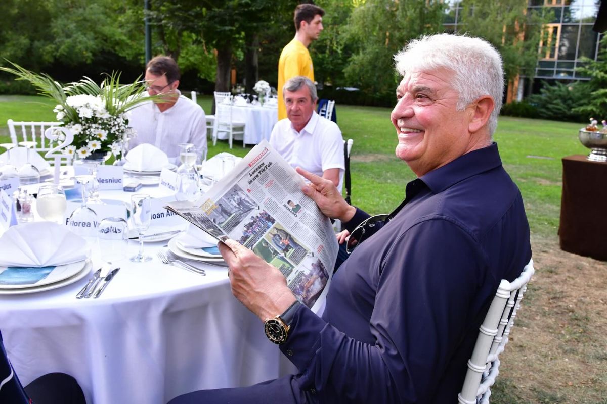 La mulți ani, Mircea Lucescu! - a scris Ioan Andone pe Facebook. Cine a participat la ziua de naștere a selecționerului român