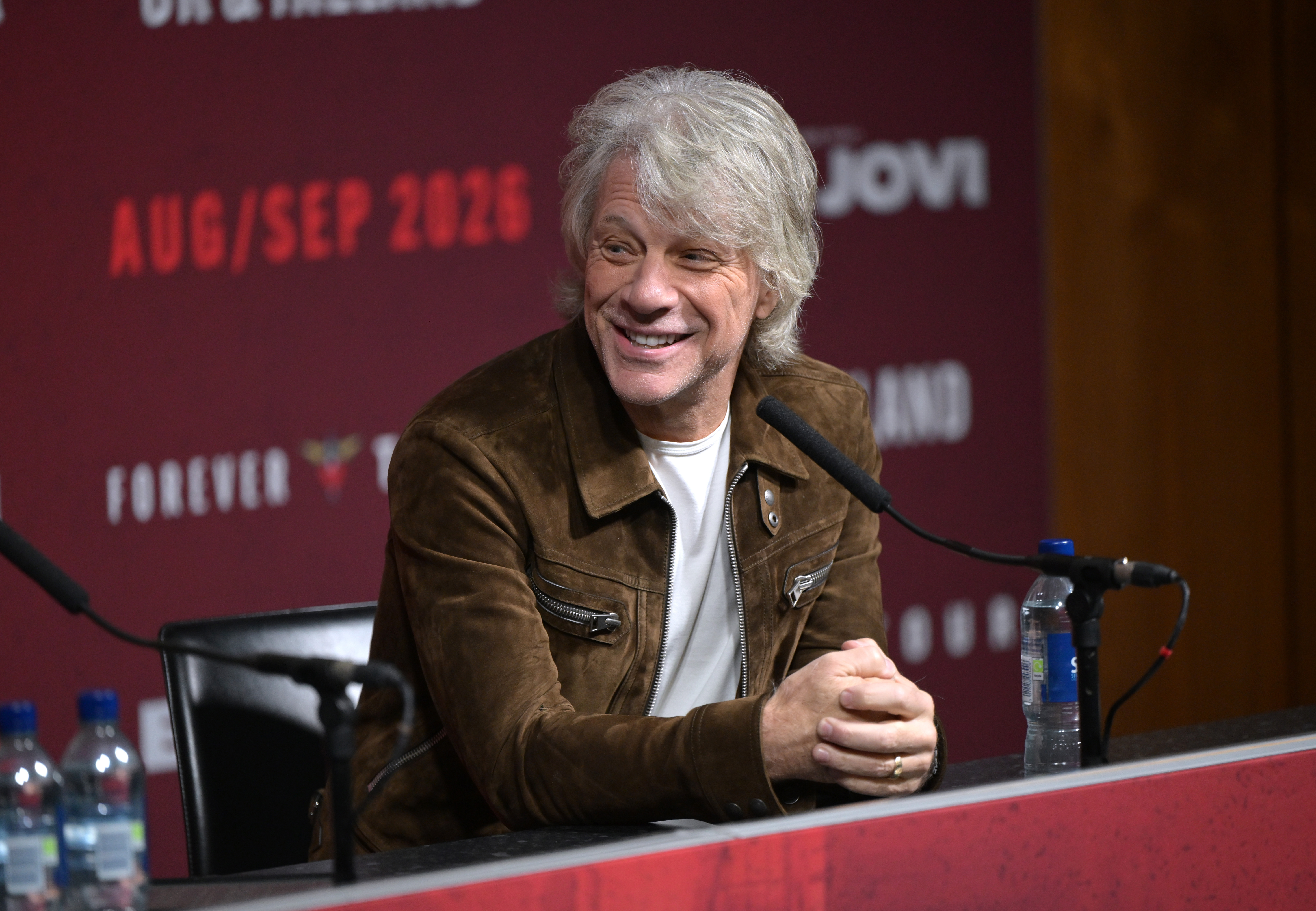 Bon Jovi a întrerupt concertul de la Madison Square Garden. Artistul le-a cerut fanilor să nu arunce biletele: „Trebuie să mă opresc”