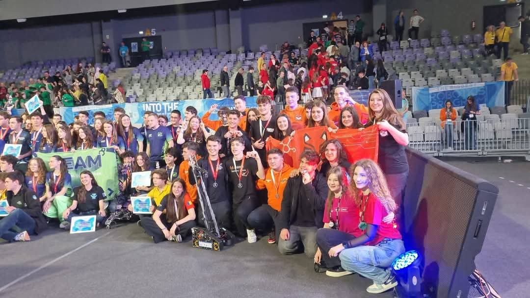 O echipă de robotică din Ploiești s-a calificat la Campionatul Mondial din Houston: „Urmează marea provocare”