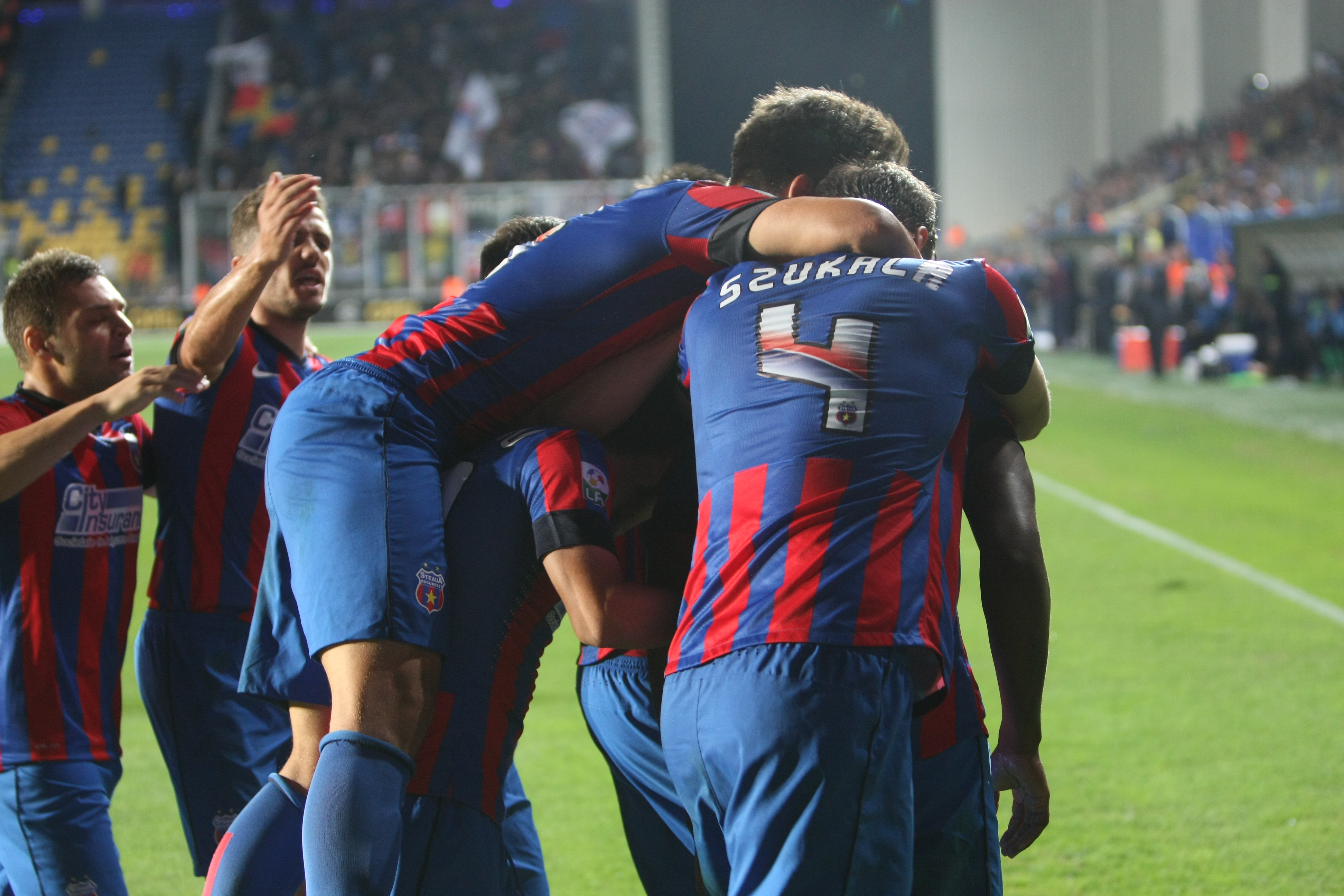 FOTO&VIDEO / Petrolul - Steaua 2-3. Meci senzaţional pe ”Ilie Oană”