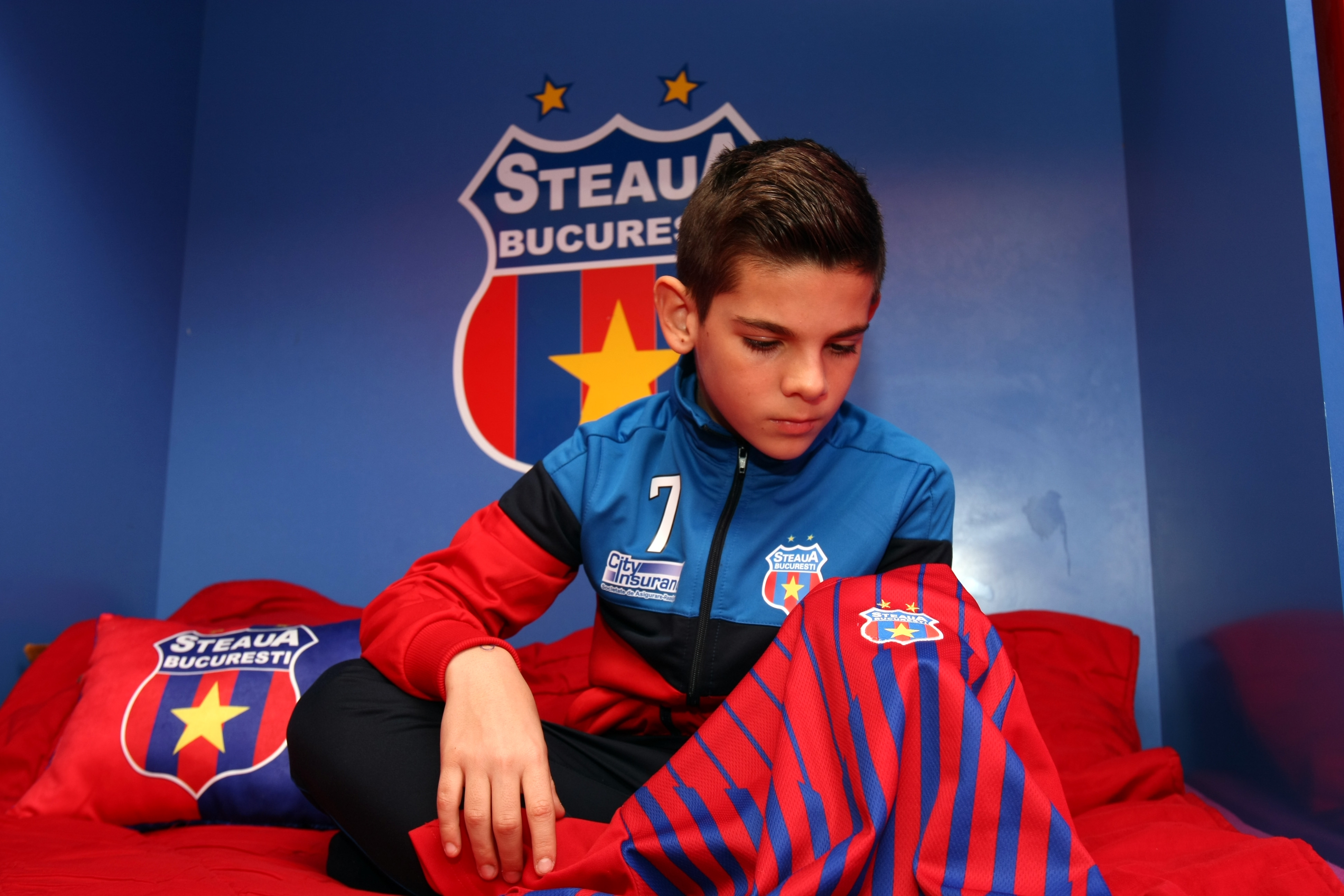 SCANDALUL MARCA LA STEAUA / Drama unui junior: ”Nu-mi omorâţi visele!” 