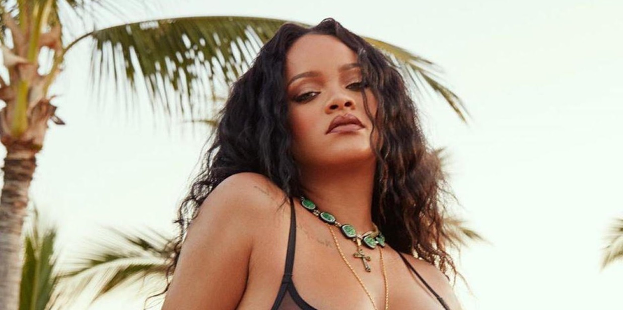 Rihanna bugyi nélkül ment ki az utcára: a bombázó énekesnőnél senki nem szexibb – Fotókon a villantás