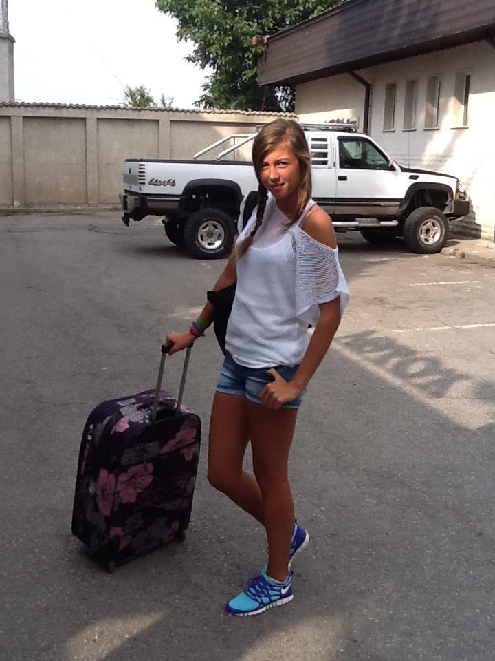 Un mare talent al tenisului tricolor se stinge în Cipru: ”Caut sponsor, pentru a-mi realiza visul!”. Raluca Șerban a intrat pe mâna antrenorului care l-a făcut mare pe Baghdatis. Sportiva este valoroasă, dar și frumoasă / GALERIE FOTO