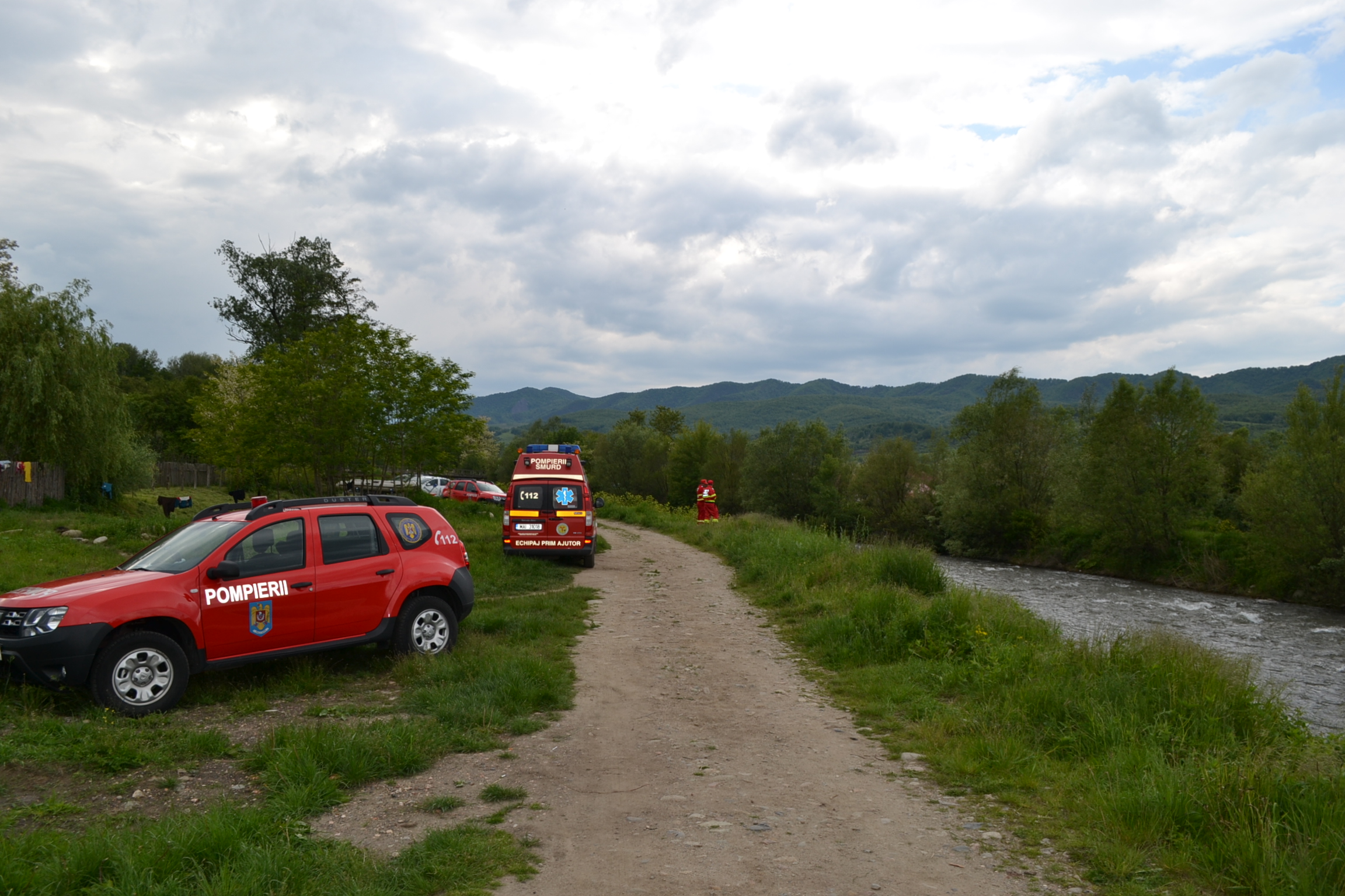 ALERTĂ în județul Hunedoara! Zeci de polițiști, pompieri și jandarmi caută un copil de un an și șapte luni dispărut