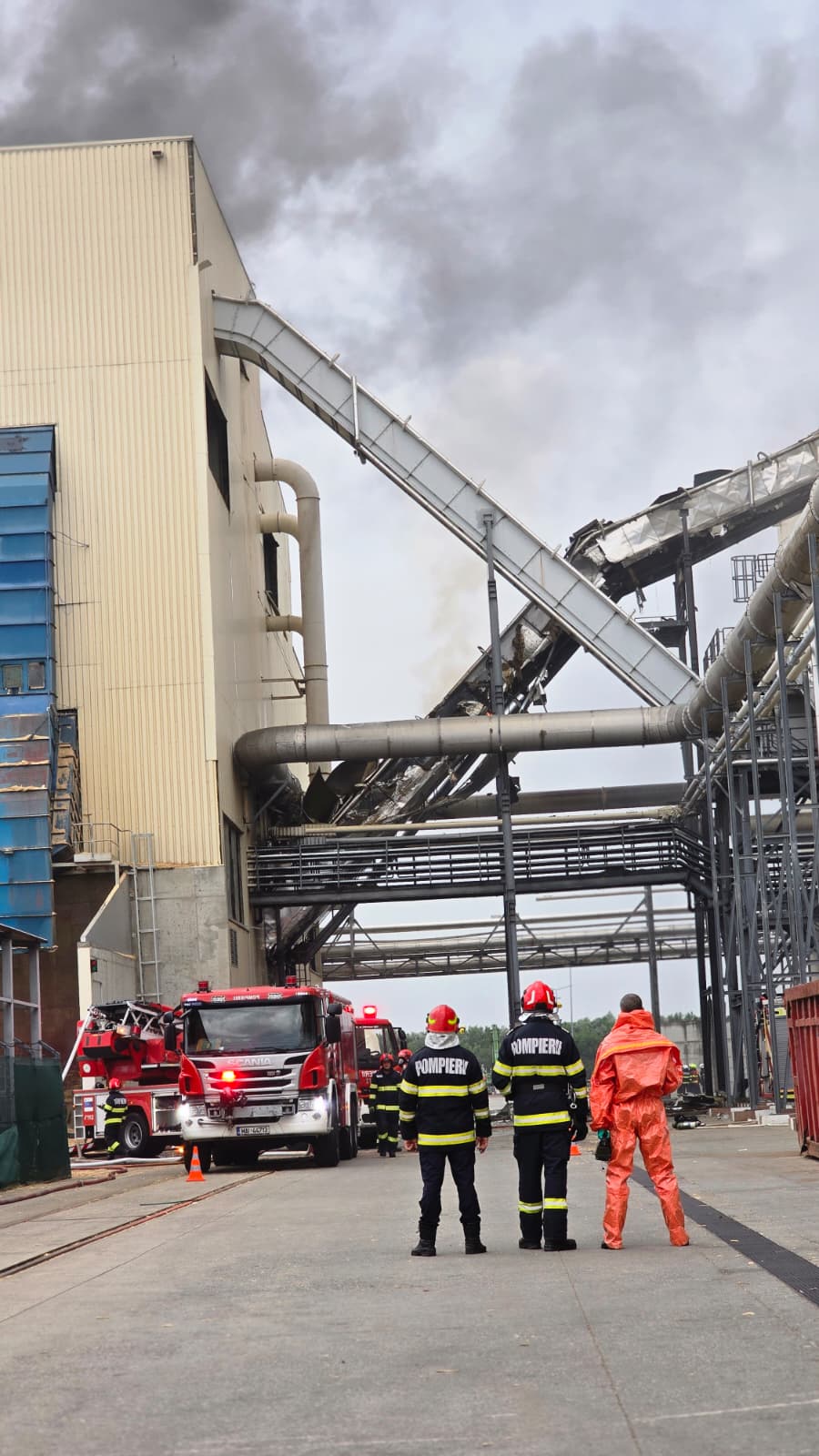 A doua explozie la fabrica de lemn din Brașov. ISU a trimis roboți și echipaje suplimentare