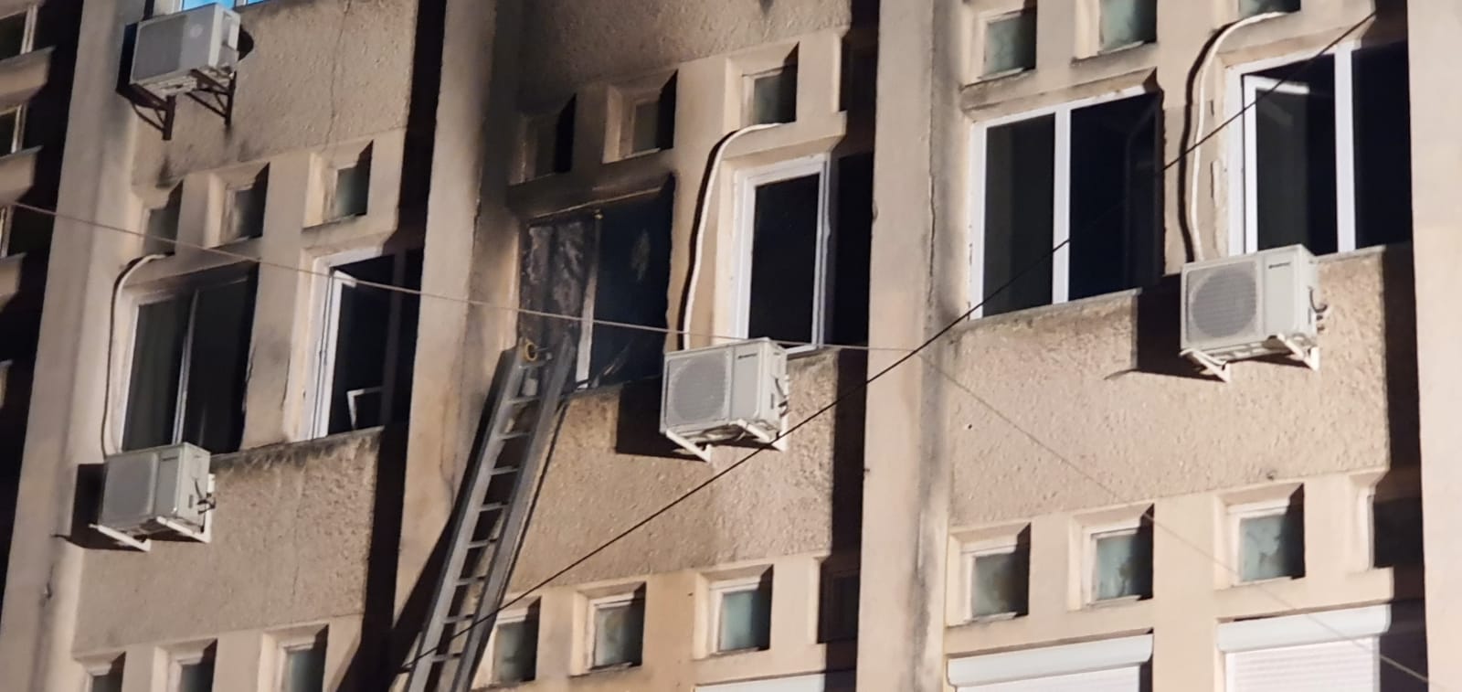 Imagini cu impact emoțional. Cum arată salonul ATI de la Spitalul din Piatra Neamț, în urma incendiului devastator