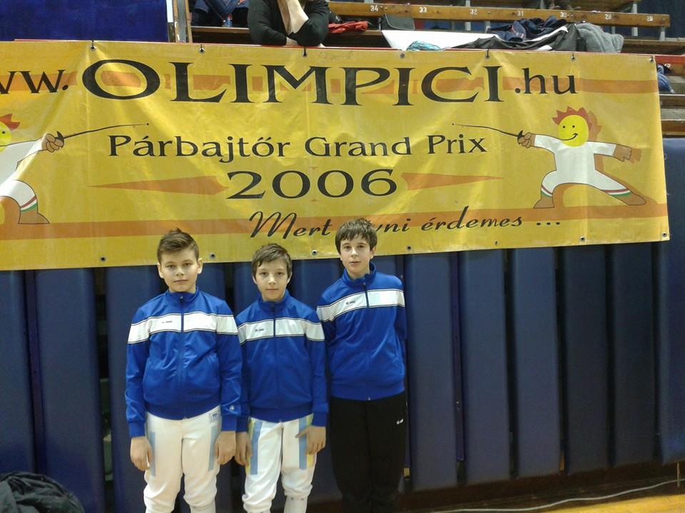 Trei spadasini români, învingători la Circuitul Internațional de spadă ”Olimpici”, de la Budapesta / FOTO