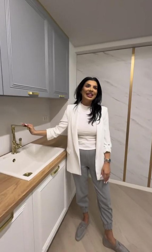 Imagini noi cu apartamentul Andreei Tonciu din Pipera. Vrea să vândă locuința, care e estimată la 250.000 de euro