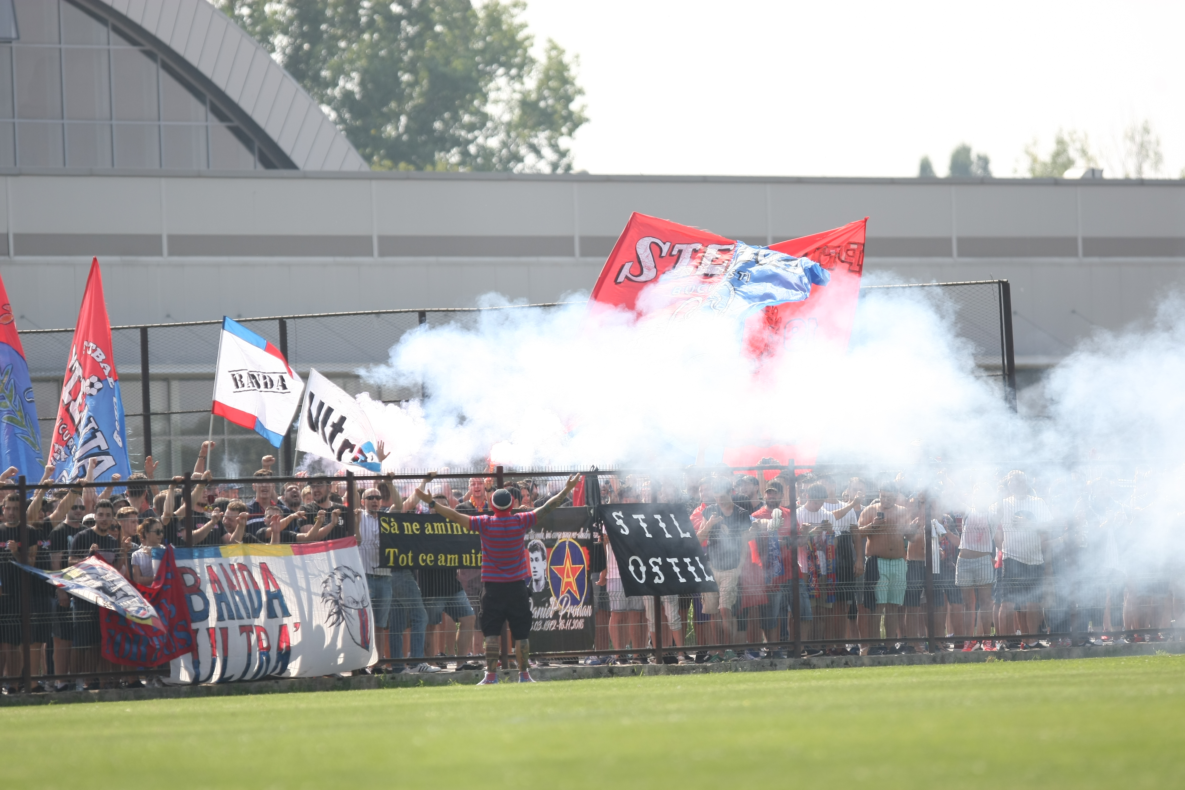CSA Steaua - Comprest 3-0, în primul amical al echipei Armatei. La meci au fost circa 2.000 de fani | GALERIE FOTO&VIDEO