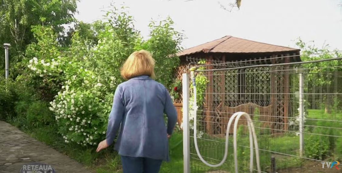 Imagini spectaculoase cu casa Torei Vasilescu. S-a pensionat și trăiește într-o vilă ca-n filme: „Eu stau aici ca la mănăstire”