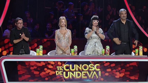 Juraţii şi prezentatorii de la „Te cunosc de undeva!”, în lacrimi. Ce moment i-a emoționat: „Am uitat să mai respir”