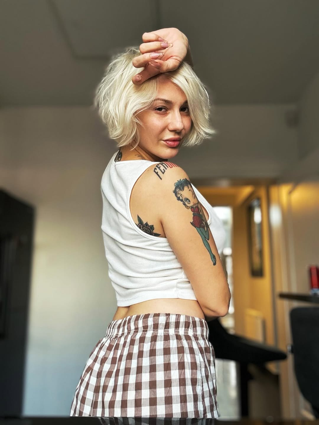 Colaborarea începutului de an în muzica românească. Daria Lupi și Tata Vlad lansează melodia „Câte pietre ai aruncat”