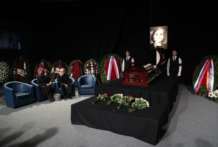„Daria a murit pentru victoria noastră”. Discursul lui Dughin la înmormântarea fiicei sale