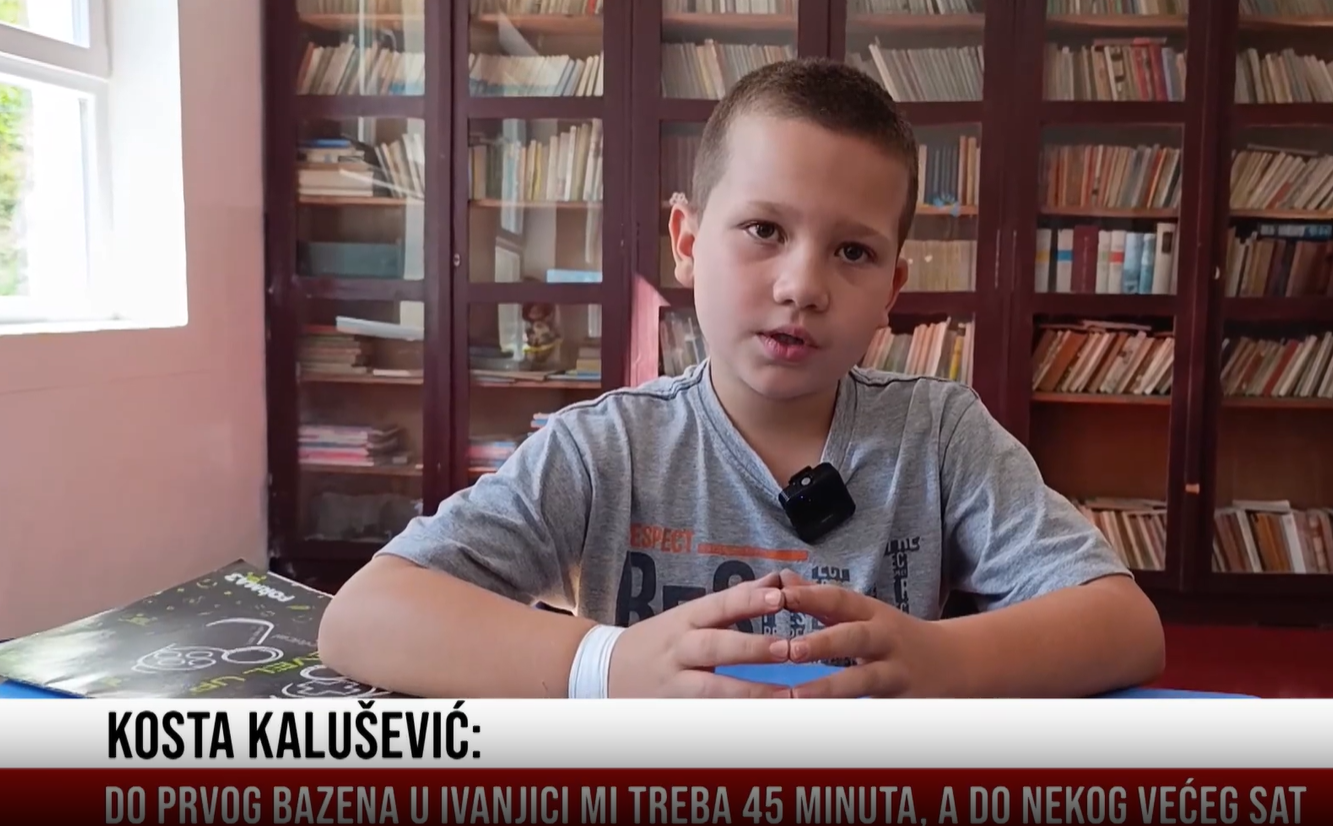 KOSTA (9) OSVAJA MEDALJE U PLIVANJU Do bazena putuje više od sat vremena, a njegova poruka vršnjacima dira u srce (VIDEO)