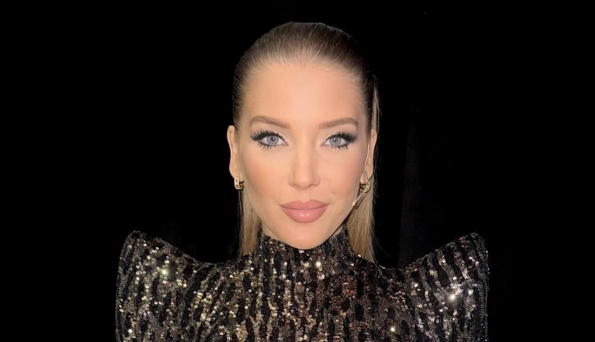 A Nagy Duett zsűritagjaként Szabó Zsófi hétről hétre stílusos kisugárzásával vonzza a figyelmet