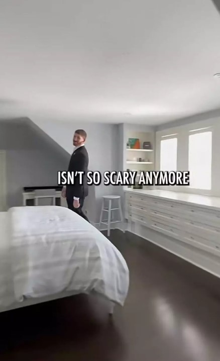 Imagini din prezent cu casa din „Singur acasă”. Locuința a fost complet renovată în interior