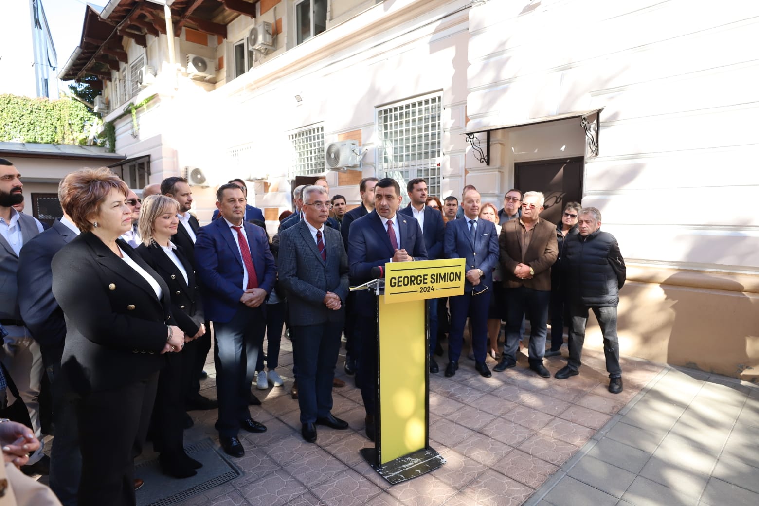 George Simion și Gigi Becali deschid lista AUR la Camera Deputaţilor în București